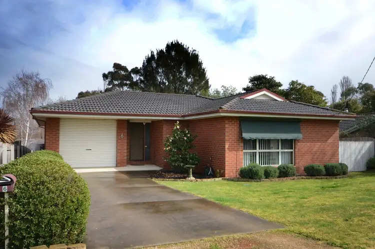 6 Ballantine Street, Bairnsdale VIC 3875