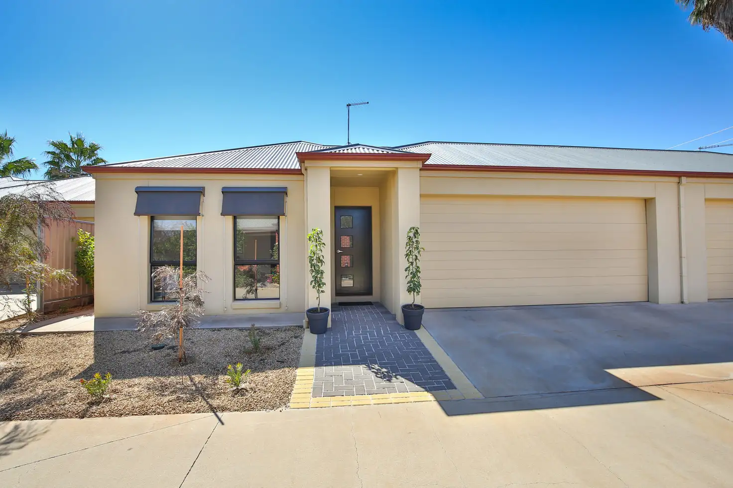 Main view of Homely townhouse listing, 4/803-805 Irymple Avenue, Irymple VIC 3498