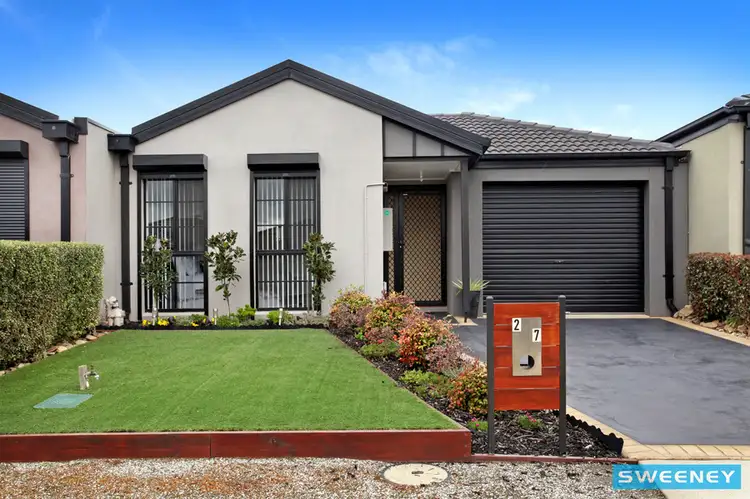 Main view of Homely unit listing, 2/7 Jade Way, Hillside VIC 3037