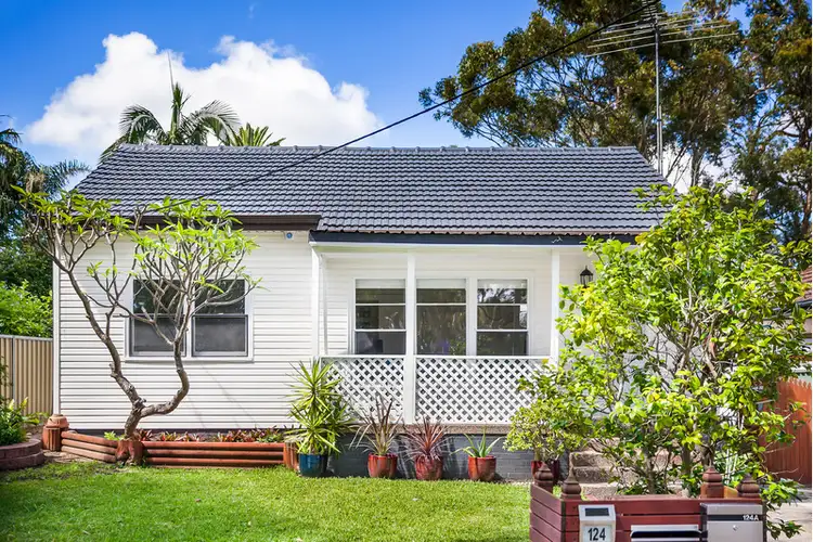 124 Waratah Street, Sutherland NSW 2232