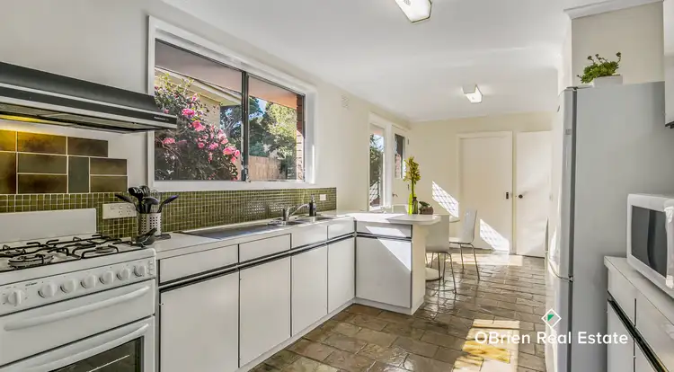 Fifth view of Homely house listing, 10 Plover Close, Frankston VIC 3199