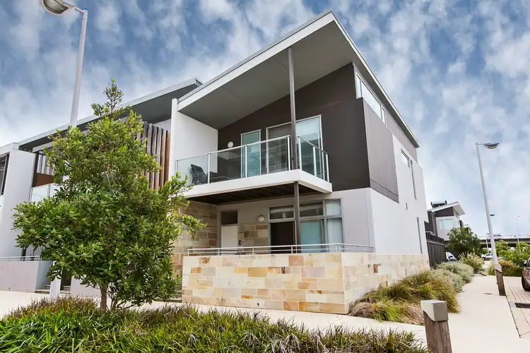 1 Kudlyo Close, New Port SA 5015