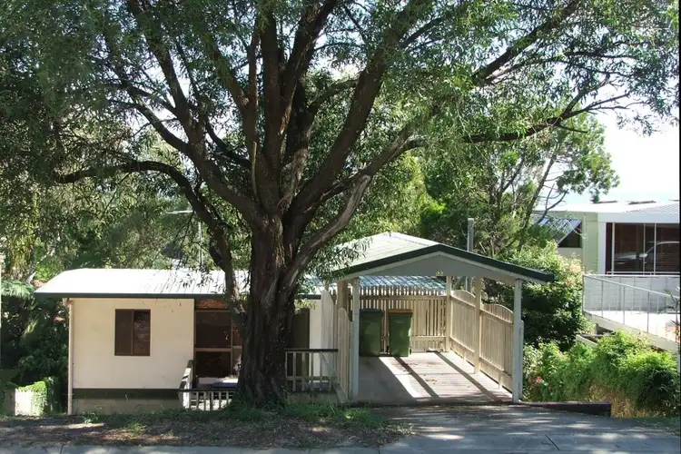 22 Nairana Rest, Noosa Heads QLD 4567