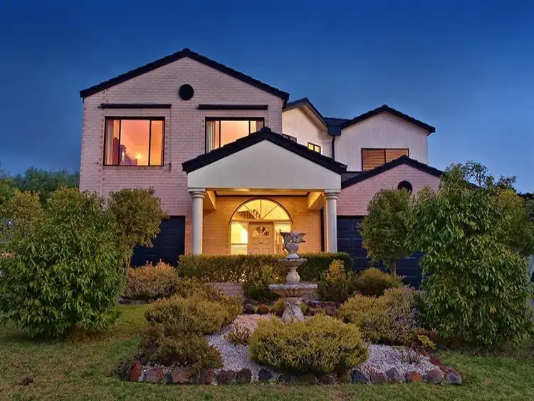 6 Sweet Wattle Place, Somerville VIC 3912