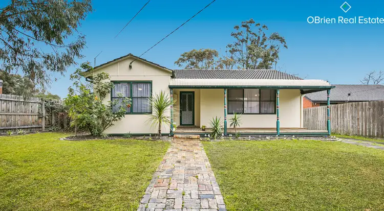 Second view of Homely house listing, 2 Hoop Court, Frankston North VIC 3200