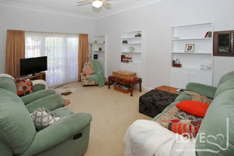Fourth view of Homely house listing, 2 York Street, Reservoir VIC 3073