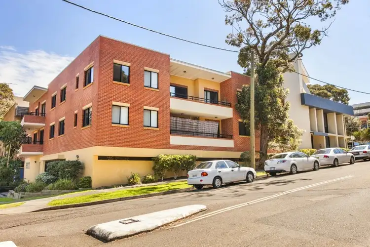 8/16 Gibbs Street, Miranda NSW 2228