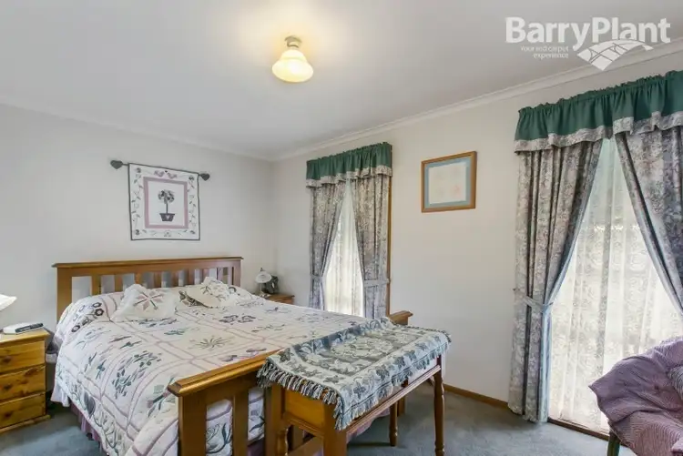 Fifth view of Homely house listing, 31 Valley Fair Drive, Narre Warren VIC 3805
