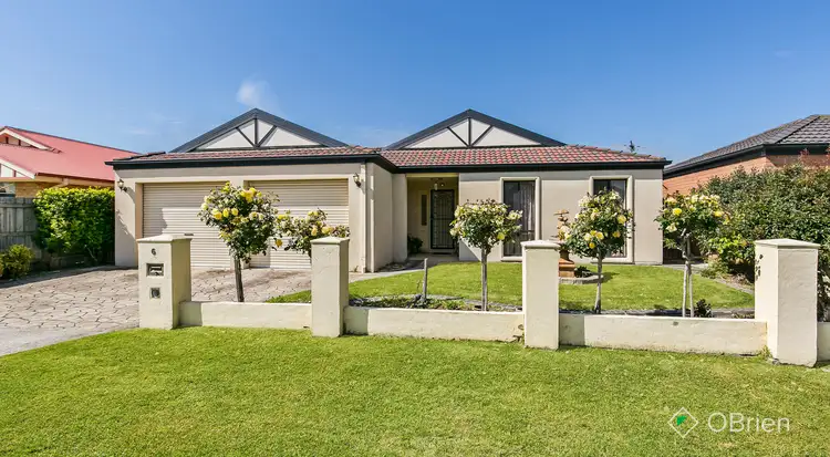6 Bouverie Place, Skye VIC 3977