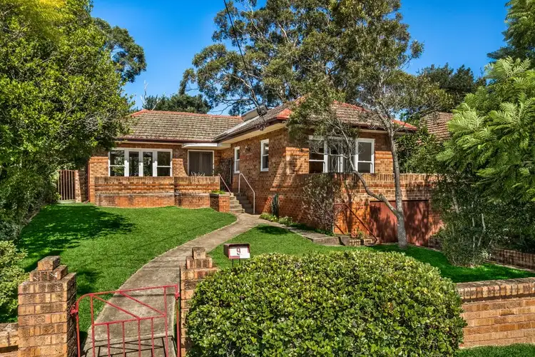 9 Byrarong Avenue, Mangerton NSW 2500