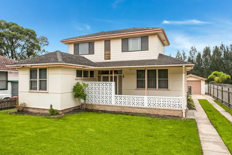 54 Essex Street, Berkeley NSW 2506