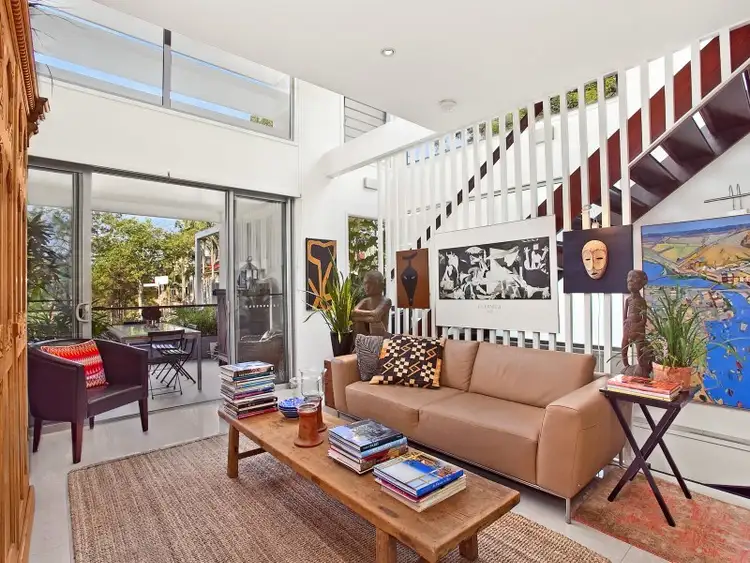 Main view of Homely townhouse listing, 1/7 Bellevue Terrace, St Lucia QLD 4067