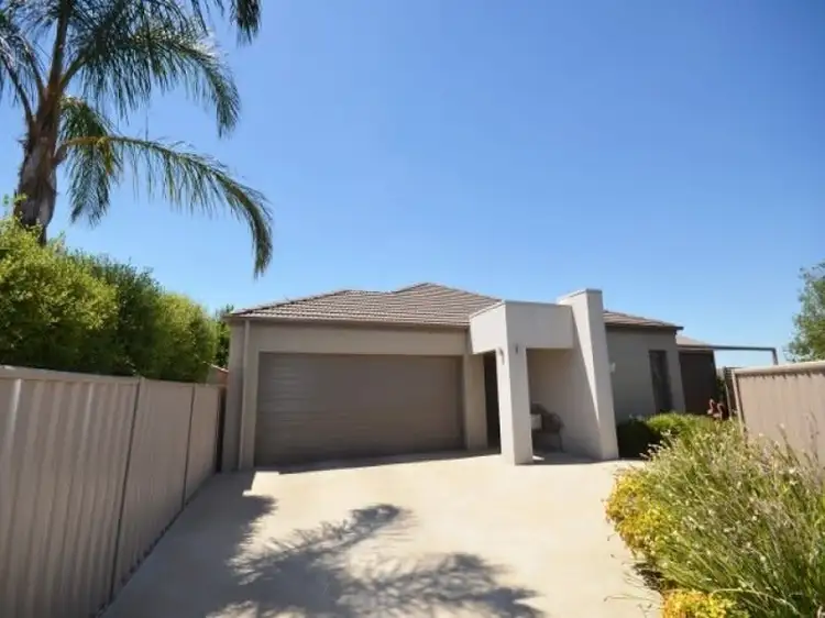 2/19 McLachlan Road, Echuca VIC 3564