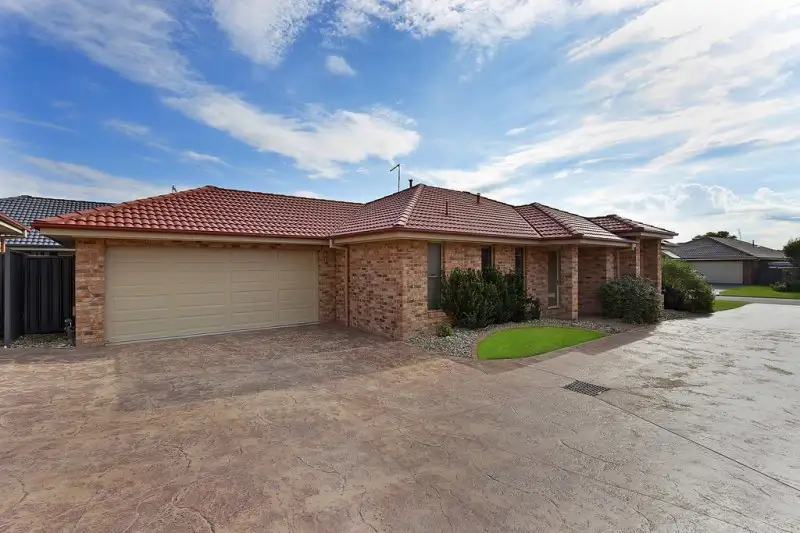 Main view of Homely townhouse listing, 4/21 Peards Drive, East Albury NSW 2640