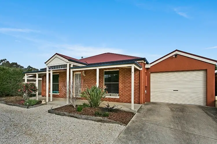 7 Cottage Crescent, East Bendigo VIC 3550