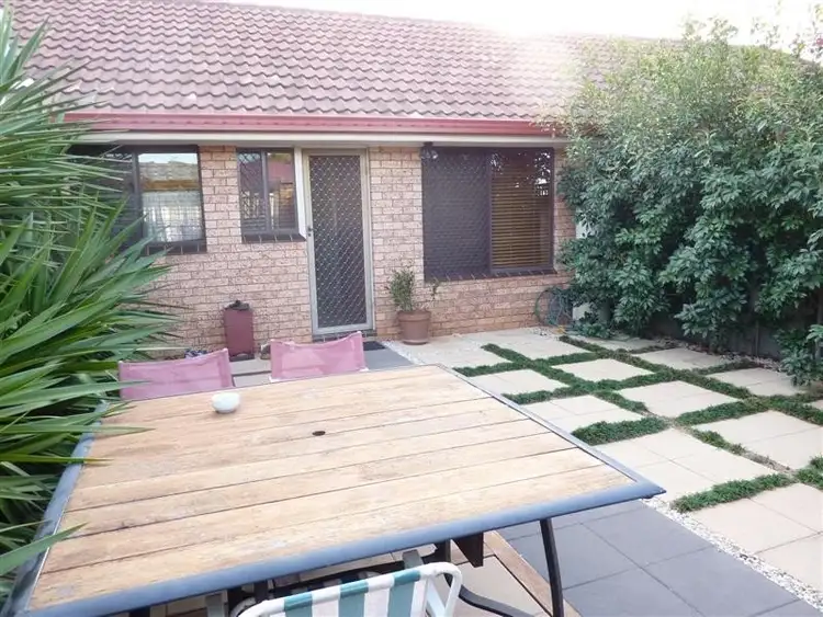 Main view of Homely unit listing, 2/13 Bedford Avenue, Dubbo NSW 2830