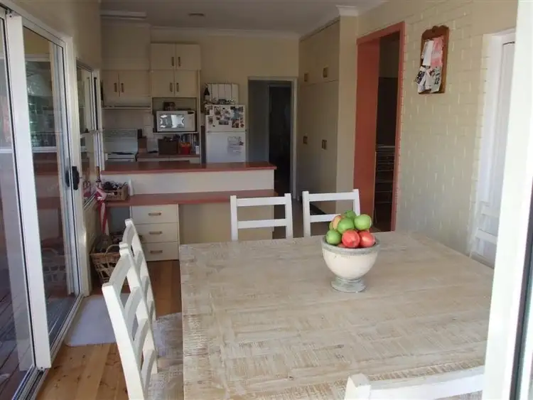 Sixth view of Homely house listing, 2 Thorby Avenue, Dubbo NSW 2830