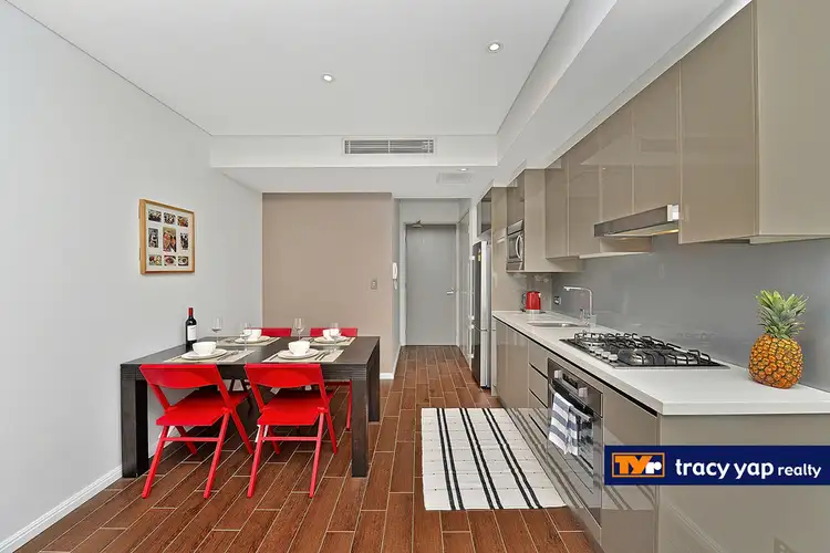 122/7 Alma Road