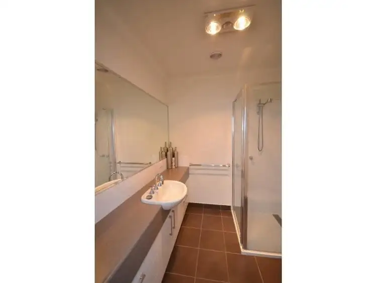 Sixth view of Homely house listing, 2/19 McLachlan Road, Echuca VIC 3564