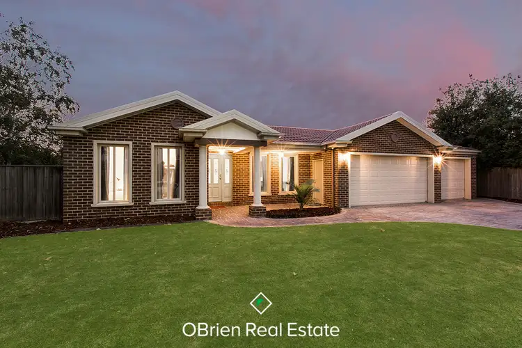 55 Livingstone Boulevard, Pakenham VIC 3810