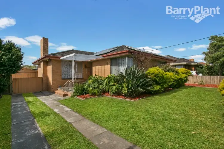 16 The Fairway, Hampton Park VIC 3976