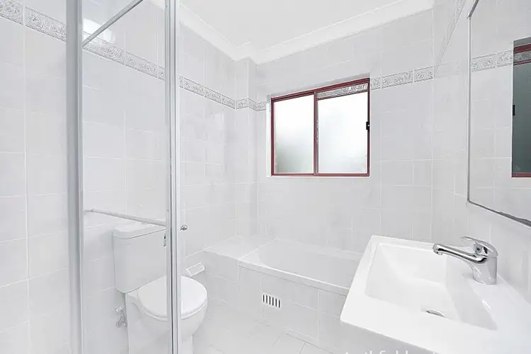 Fifth view of Homely unit listing, 6/100-104 Northumberland Road, Auburn NSW 2144
