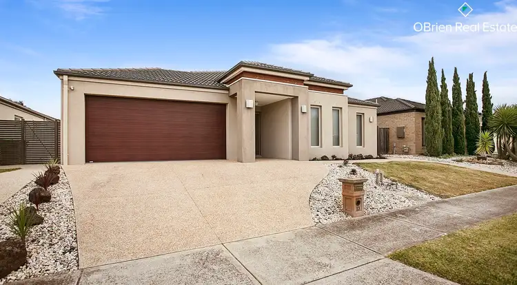 13 Springmount Street, Cranbourne North VIC 3977