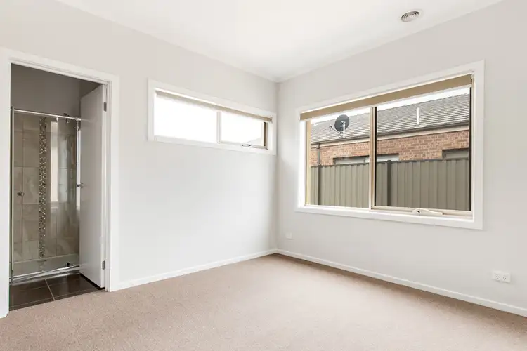 Seventh view of Homely unit listing, 2/7 Adrian Circuit, Tarneit VIC 3029