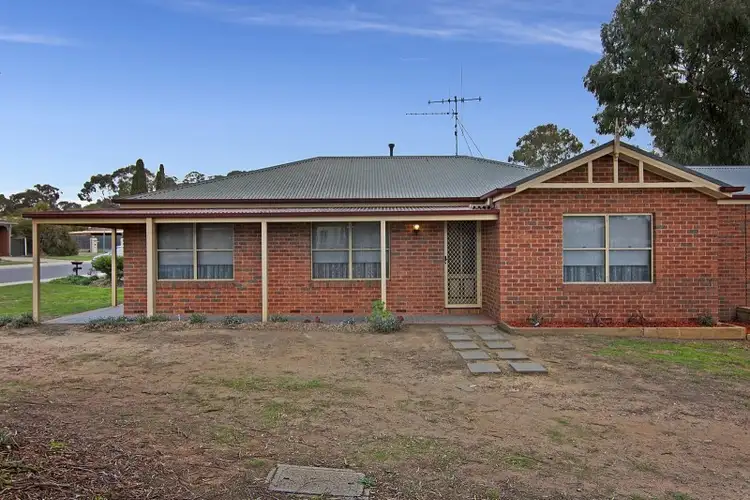 76 Marnie Road, Strathdale VIC 3550