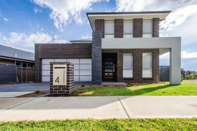 4 Middleridge Drive, Glenmore Park NSW 2745