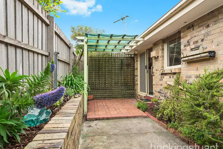 Fifth view of Homely unit listing, 2/27 Ti Tree Grove, Parkdale VIC 3195