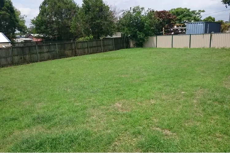 61 Dudleigh Street, North Booval QLD 4304