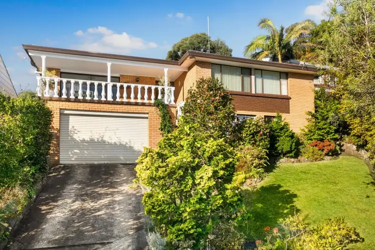 13 McAndrew Crescent, Mangerton NSW 2500