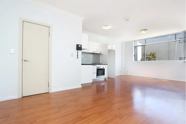 Fourth view of Homely studio listing, 3/118 Redfern Street, Redfern NSW 2016