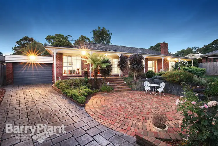 5 Merivale Drive, Wantirna VIC 3152