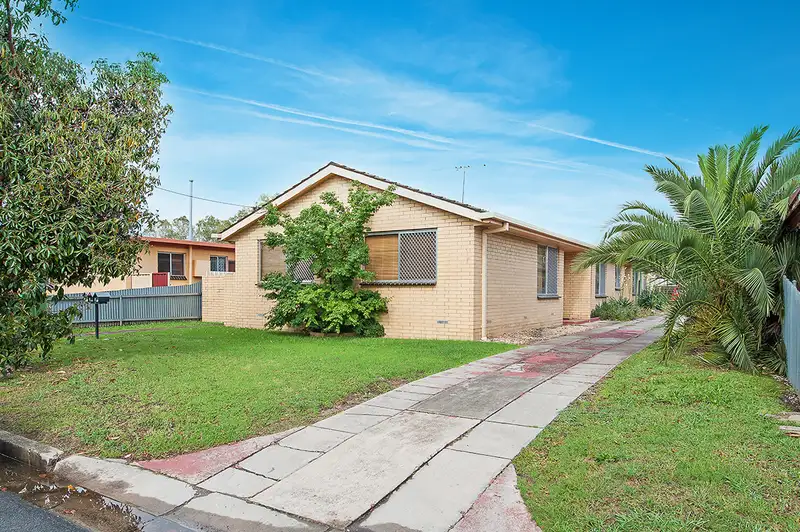 Main view of Homely block of units listing, 1-3/199 Plummer Street, South Albury NSW 2640