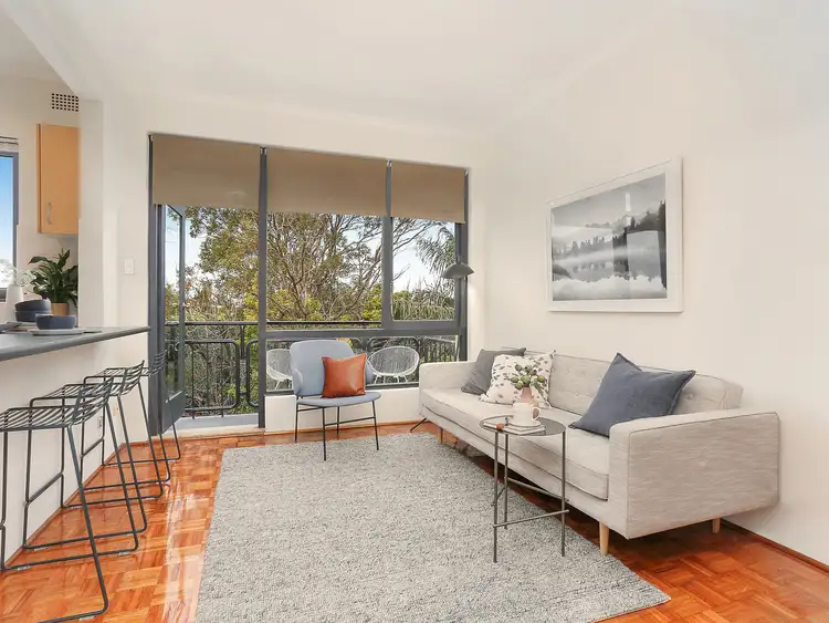 15/7 Bruce Street