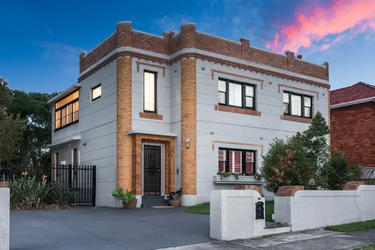 2 Swan Street, Woolooware NSW 2230