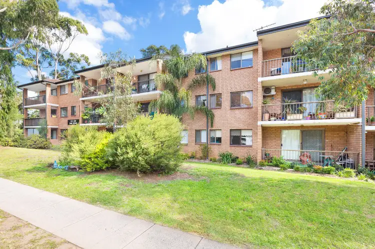 49/131 Oak Road, Kirrawee NSW 2232