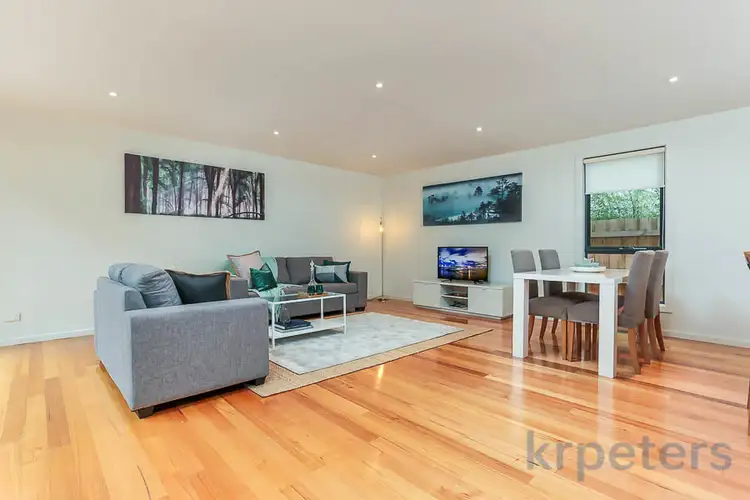 Second view of Homely house listing, 15 Magenta Court, Mount Waverley VIC 3149