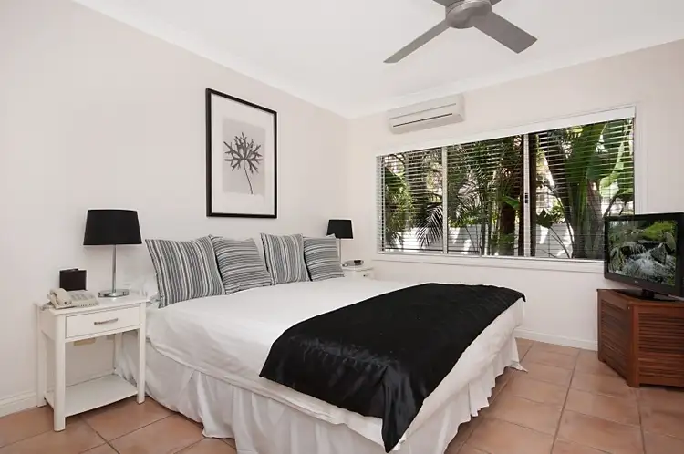 Fifth view of Homely apartment listing, 4/9 Vievers Road, Palm Cove QLD 4879