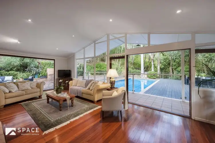 57 Moordale Street, Chapel Hill QLD 4069