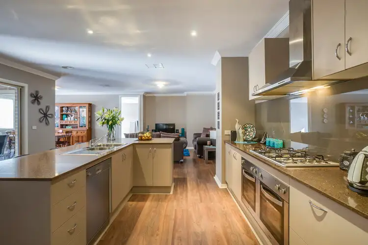 Second view of Homely house listing, 31 Winona Circuit, Tarneit VIC 3029