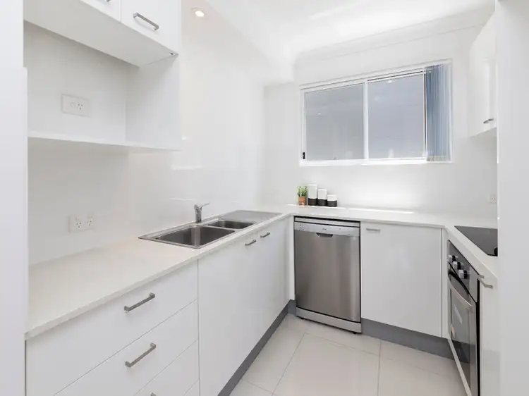 Third view of Homely apartment listing, 2/16 Yeronga Street, Yeronga QLD 4104