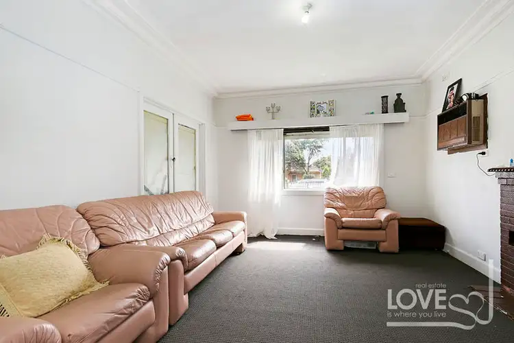 Third view of Homely house listing, 5 Glasgow Avenue, Reservoir VIC 3073