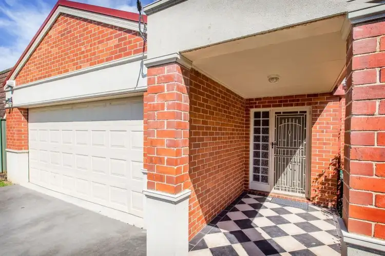 Main view of Homely house listing, 4/4 Indigo Green, Albury NSW 2640