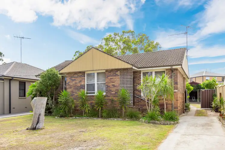 Main view of Homely house listing, 92 Macquarie Street, Chifley NSW 2036