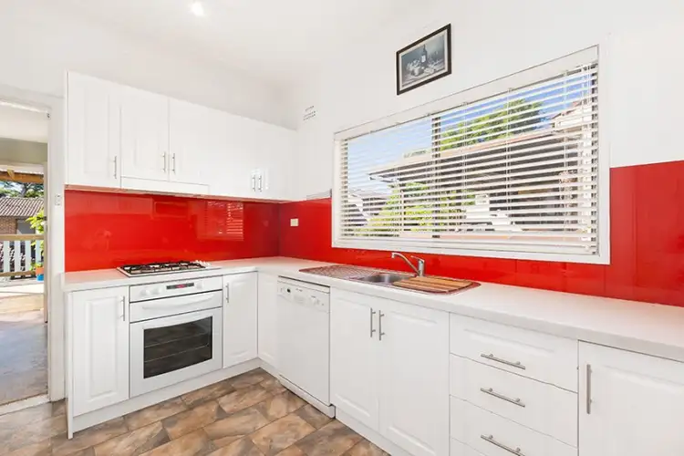 202 Gymea Bay Road, Gymea Bay NSW 2227