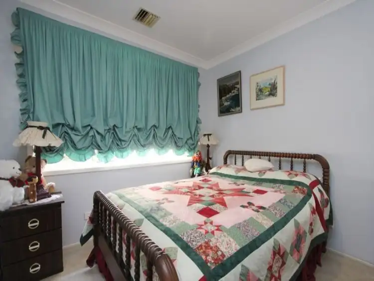 Seventh view of Homely house listing, 10 Constantina Circuit, Goulburn NSW 2580