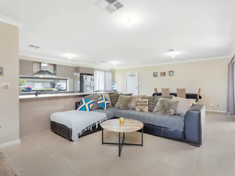 2 Janssen Street, Ropes Crossing NSW 2760